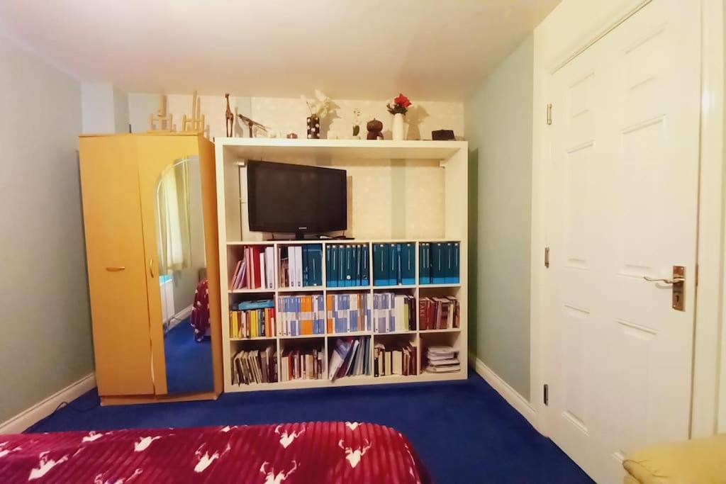 Jodefa 2 Apartment Уолсал Екстериор снимка